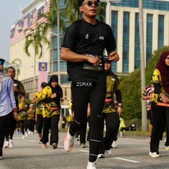 Runner Photo 6427091
