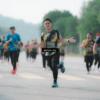 Runner Photo 6427095