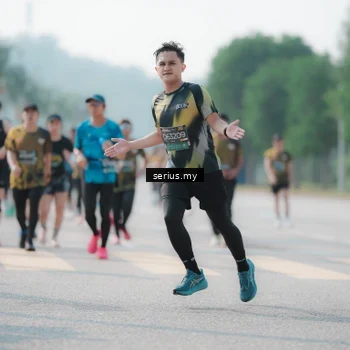 Runner Photo 6427099