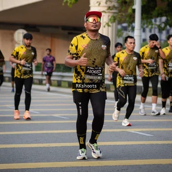 Runner Photo 6427100