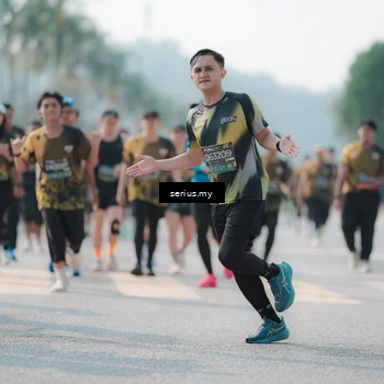 Runner Photo 6427107