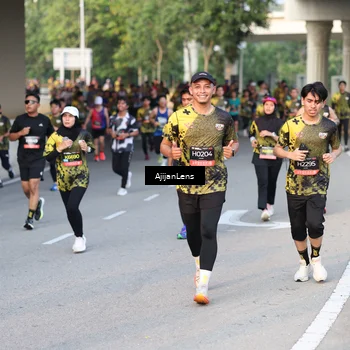 Runner Photo 6427138