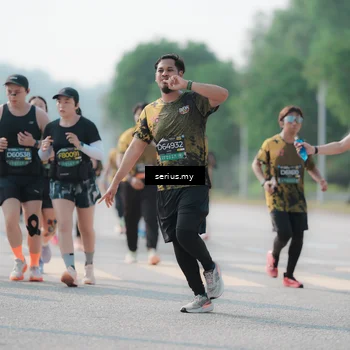 Runner Photo 6427146