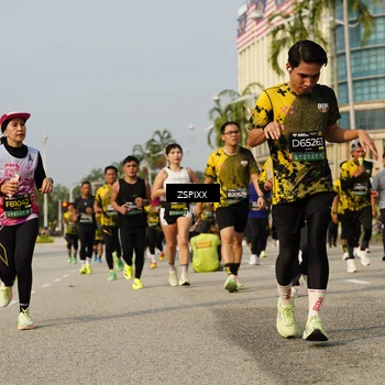 Runner Photo 6427198