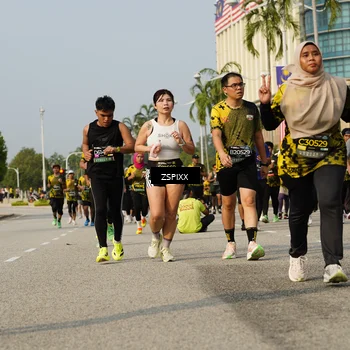 Runner Photo 6427203