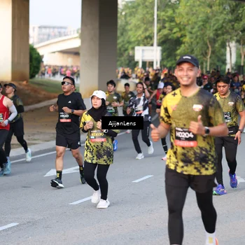Runner Photo 6427246