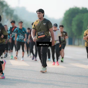 Runner Photo 6427254
