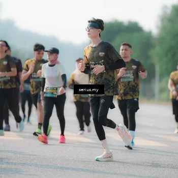 Runner Photo 6427273