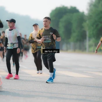Runner Photo 6427279