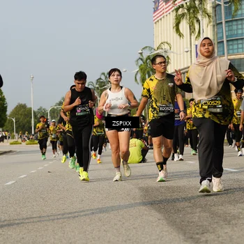 Runner Photo 6427283