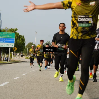 Runner Photo 6427340
