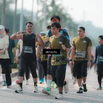 Runner Photo 6427341