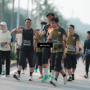 Runner Photo 6427343