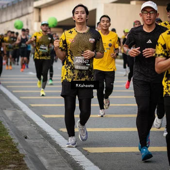 Runner Photo 6427359