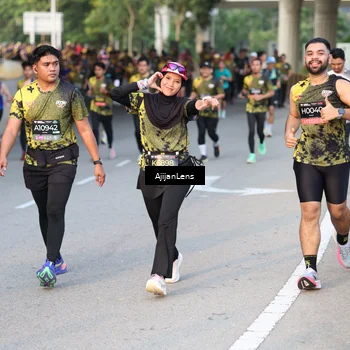 Runner Photo 6427360