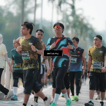 Runner Photo 6427363