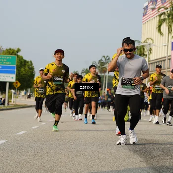 Runner Photo 6427364