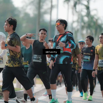 Runner Photo 6427378