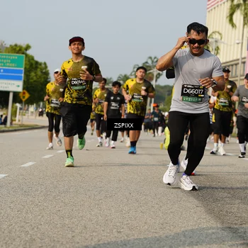 Runner Photo 6427383