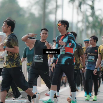 Runner Photo 6427384