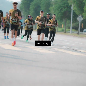 Runner Photo 6427410