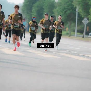 Runner Photo 6427413