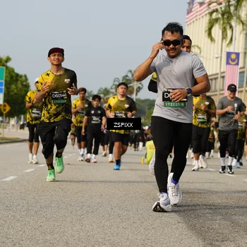 Runner Photo 6427427