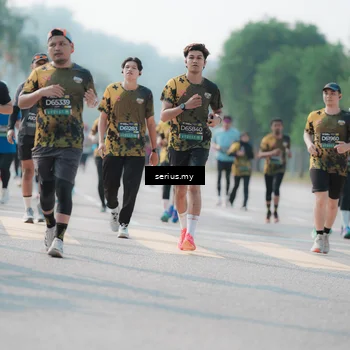 Runner Photo 6427433