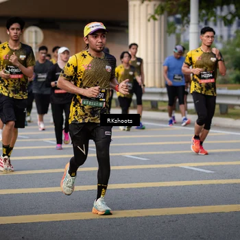 Runner Photo 6427445