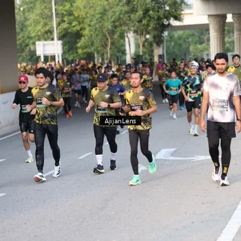 Runner Photo 6427451
