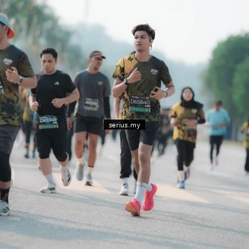 Runner Photo 6427456