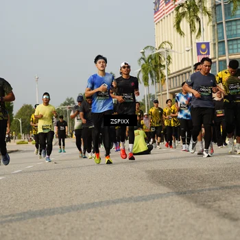 Runner Photo 6427489