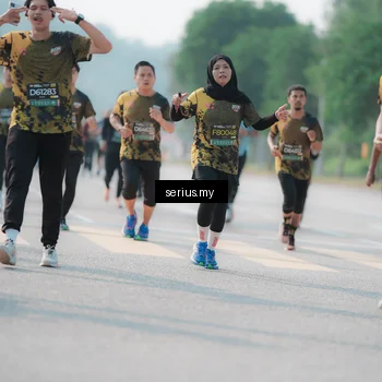 Runner Photo 6427508