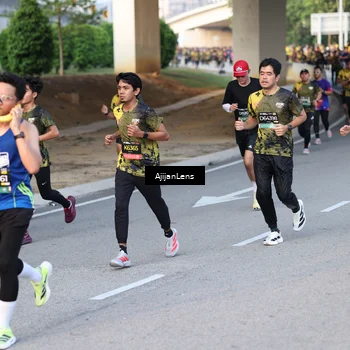 Runner Photo 6427523