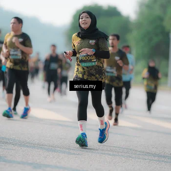 Runner Photo 6427525