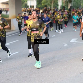 Runner Photo 6427547