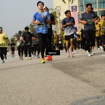Runner Photo 6427549