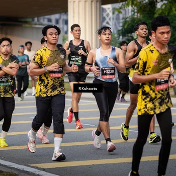 Runner Photo 6427571
