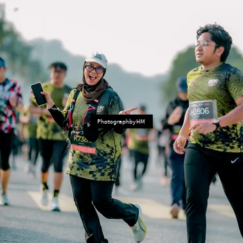 Runner Photo 6427586