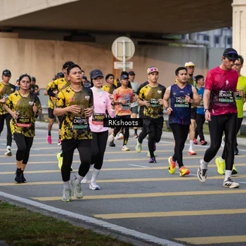 Runner Photo 6427592
