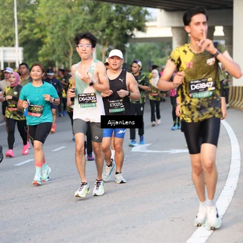 Runner Photo 6427615