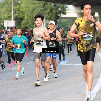 Runner Photo 6427621