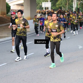 Runner Photo 6427623