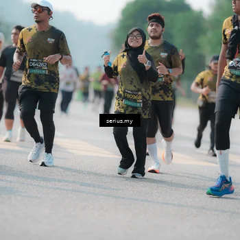 Runner Photo 6427626