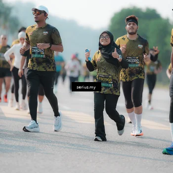 Runner Photo 6427632