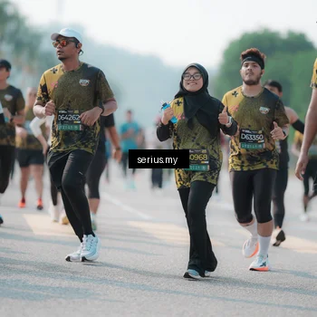 Runner Photo 6427642