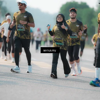 Runner Photo 6427644