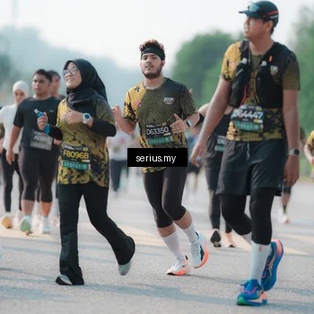 Runner Photo 6427646