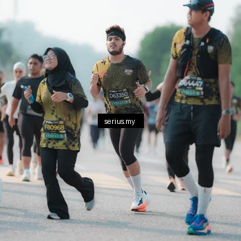 Runner Photo 6427647