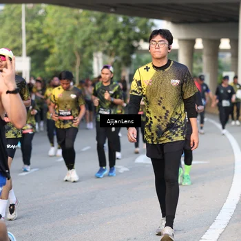 Runner Photo 6427678